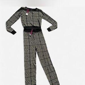 Chic Geometric Black and Gold Two Piece Set